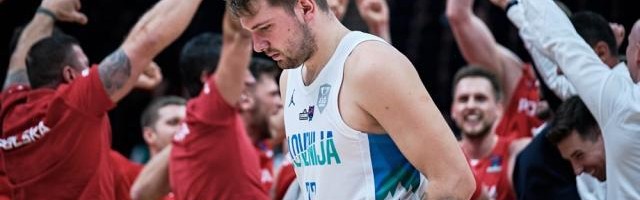 九游体育-东契奇未能再度施展魔法 卫冕冠军出局启示独行侠