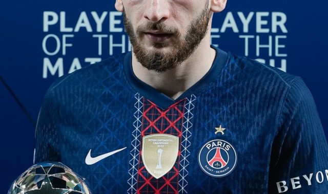 九游游戏-超强个人能力打进1球！官方：K77当选2-0战胜利物浦全场最佳球员