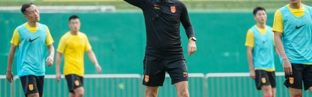 九游娱乐-国足成都开练借用蓉城基地 张佳祺入队替补王秋明